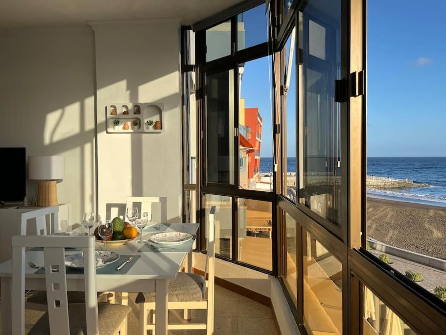 Pieds Dans L'Eau - Vue Sur Mer - Playa De Melenara Eksteriør billede
